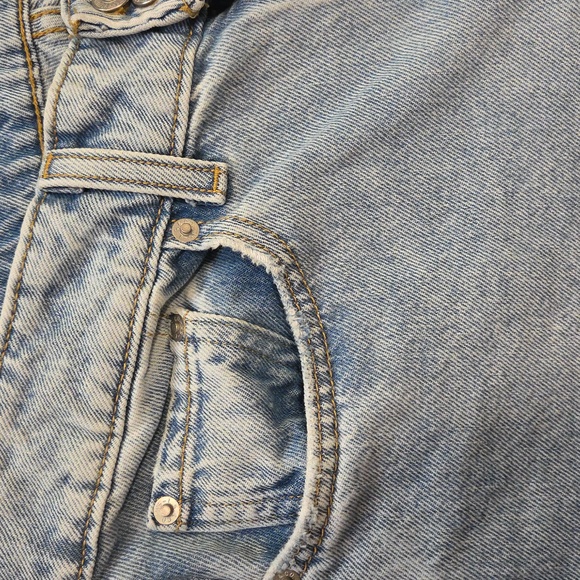 Levia Superlow Wide Leg Jeans - Picture 4 of 7